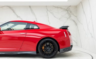 Nissan GT-R Track Edition 30