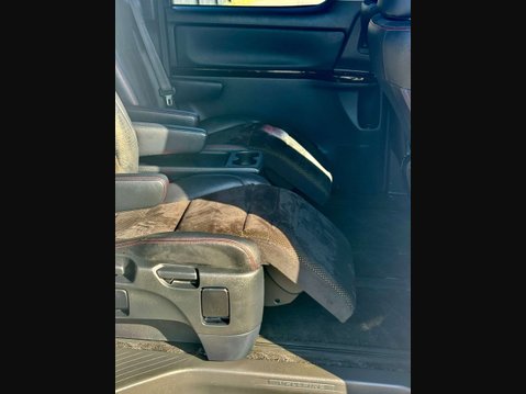 Toyota Vellfire GOLDEN EYES II V6 72