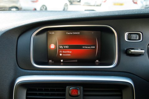 Volvo V40 T2 R-DESIGN NAV PLUS 26