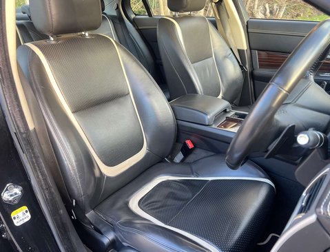 Jaguar XF 2.2 XF Portfolio D Auto 4dr 12