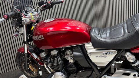 Yamaha XJR 1999 RUNNING PROJECT BIKE 28K RARE 400CC A2 CLASSIC 25