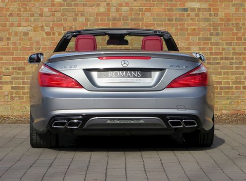 Mercedes-Benz SL Class SL63 AMG 11