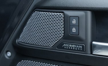 Land Rover Defender 110 V8 Carpathian Edition 25