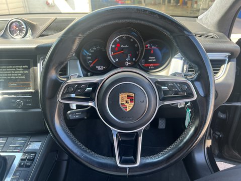 Porsche Macan 3.6T V6 Turbo SUV 5dr Petrol PDK 4WD Euro 6 (s/s) (400 ps) 23