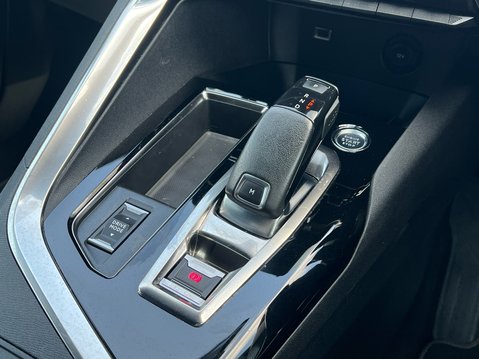 Peugeot 3008 PURETECH S/S GT 27