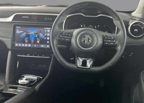 MG ZS 72.6kWh Trophy Connect Long Range SUV 5dr Electric Auto (156 ps) 7