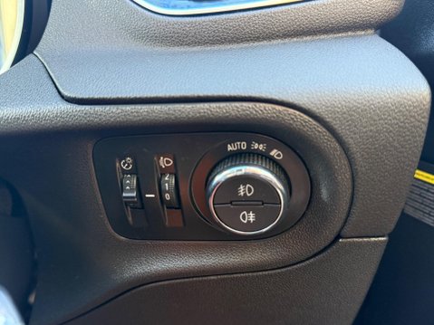 Vauxhall Grandland X 1.2 Turbo SRi Nav Auto Euro 6 (s/s) 5dr 18