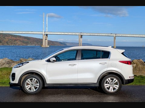 Kia Sportage 1.6 GDi 2 Euro 6 (s/s) 5dr 8