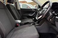 Volkswagen T-Cross 1.0 SE TSI.. 6 MAIN DEALER SERVICES..APPLE CARPLAY & ANDROID AUTO..STUNNING 13