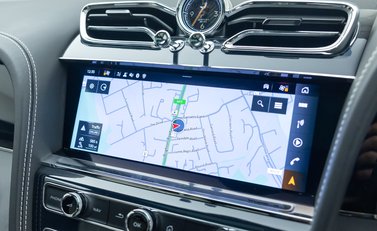 Bentley Bentayga V8 First Edition 23