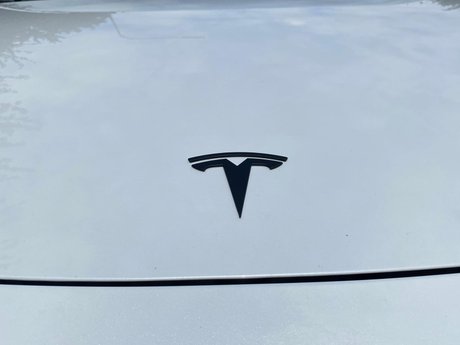Tesla Model 3 (Dual Motor) Long Range Auto 4WDE 4dr 76
