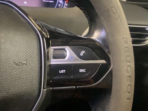 Peugeot 5008 1.2 5008 Allure Premium PureTech S/S 5dr 17