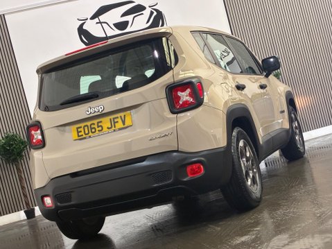 Jeep Renegade 1.6 E-TorQ Sport Euro 6 (s/s) 5dr 22