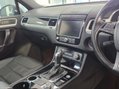 Volkswagen Touareg 3.0 TDI V6 BlueMotion Tech R-Line Plus Tiptronic 4WD Euro 6 (s/s) 5dr 11