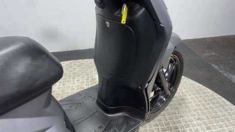 Peugeot Tweet GT 2022 9K RUNS GREAT EASY LIGHT PROJECT BIKE SCOOTER 125CC 15