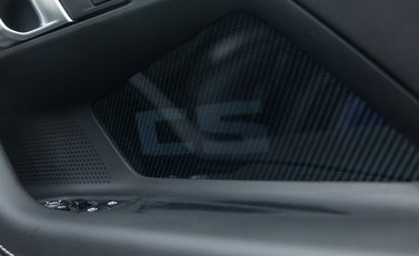 BMW M2 CS 32