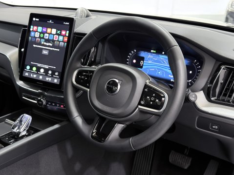 Volvo XC60 B5 ULTRA BLACK EDITION AWD 44