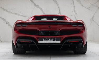 Ferrari 296 GTB 8