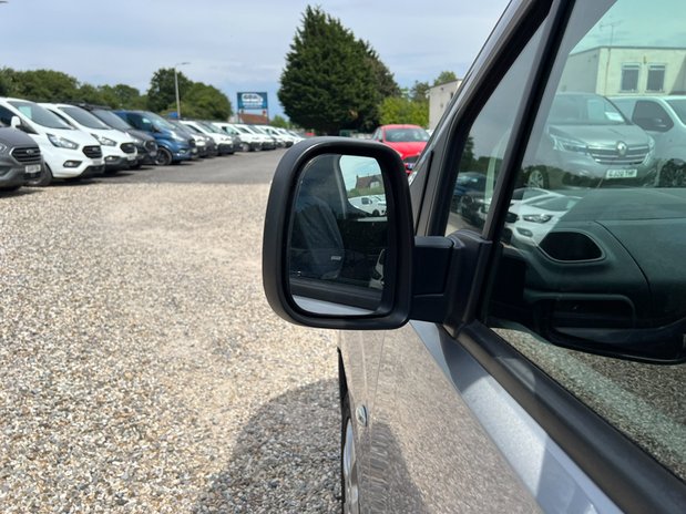 Vauxhall Combo LWB L2H1 (SOLD) Low Roof Limited 2300 Air Con Alloys Sensors EURO 6 NO VAT 21