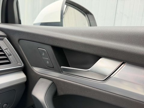 Audi Q5 2.0 Q5 Sport TFSI Quattro Semi-Auto 4WD 5dr 20