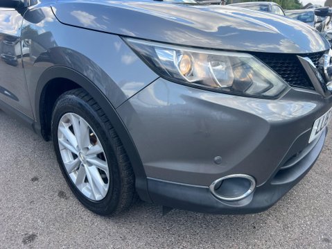 Nissan Qashqai 1.2 DIG-T Acenta 2WD Euro 5 (s/s) 5dr 12