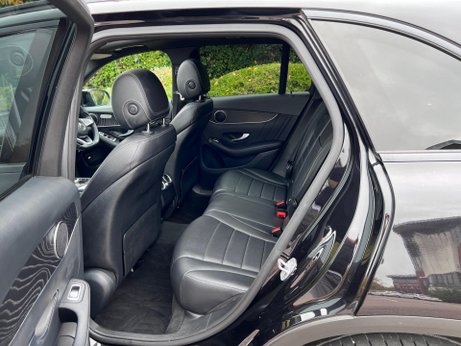 Mercedes-Benz GLC 2.1 GLC220d AMG Night Edition G-Tronic+ 4MATIC Euro 6 (s/s) 5dr 27