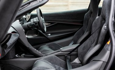 McLaren 720S 16