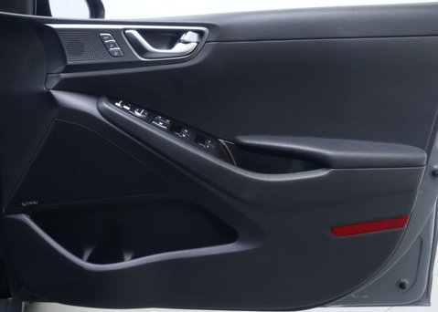 Hyundai IONIQ IONIQ Premium SE BEV 5dr 45