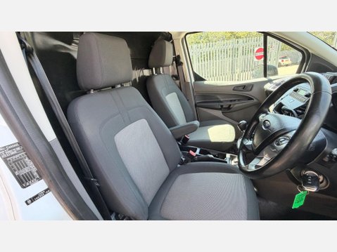 Ford Transit Connect 220 BASE TDCI 26