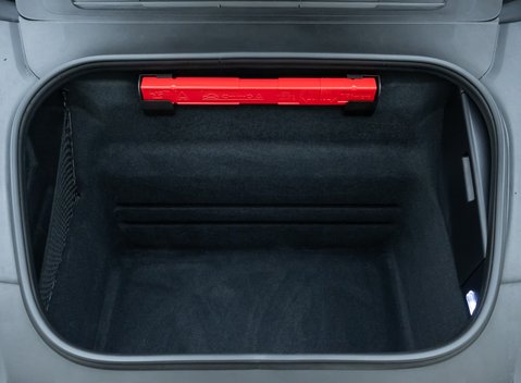 Porsche 911 Carrera GTS (992) 31