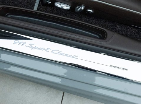 Porsche 911 (997) Sport Classic 16