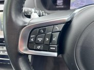 Jaguar F-Pace 2.0 D180 Chequered Flag Auto AWD Euro 6 (s/s) 5dr 27