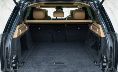 Land Rover Range Rover P440e HSE 30
