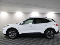 Ford Kuga TITANIUM FIRST EDITION 18