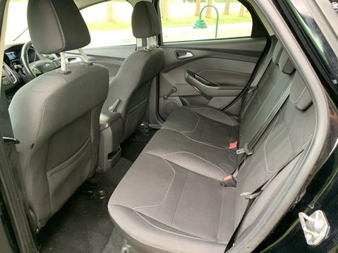 Ford Focus ZETEC 13