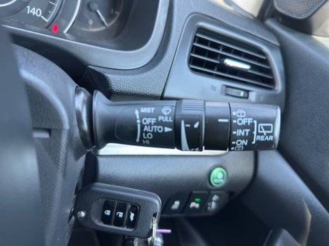 Honda CR-V 2.2 i-DTEC SE 4WD Euro 5 (s/s) 5dr 41
