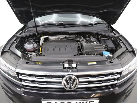Volkswagen Tiguan 2.0 TSI SEL DSG 4Motion Euro 6 (s/s) 5dr 28