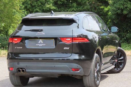 Jaguar F-Pace 2.0 D180 R-Sport SUV 5dr Diesel Auto AWD Euro 6 (s/s) (180 ps) 4