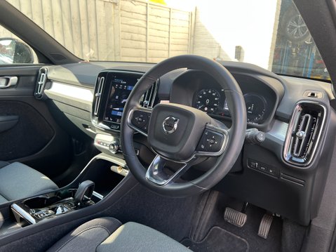 Volvo XC40 (Sold) 1.5h T4 Recharge 10.7kWh Plus SUV 5dr Petrol Plug- 20