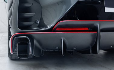 Ferrari 812 Competizione 52