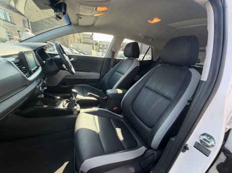 Kia Stonic 4 ISG 18