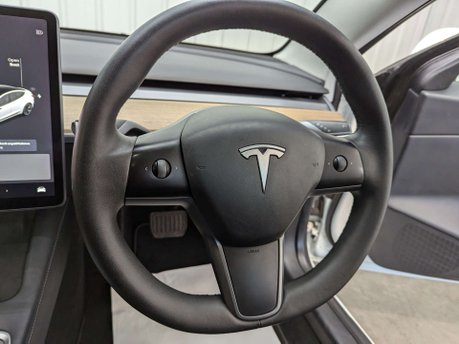 Tesla Model 3 Model 3 Long Range AWD 4WD 4dr 76