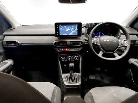 Dacia Jogger 1.6 Hybrid EXTREME MPV 5dr Petrol Hybrid Auto Euro 6 (s/s) (140 ps) Cruise 19