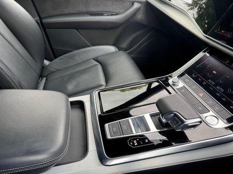 Audi Q7 TDI QUATTRO S LINE MHEV 49