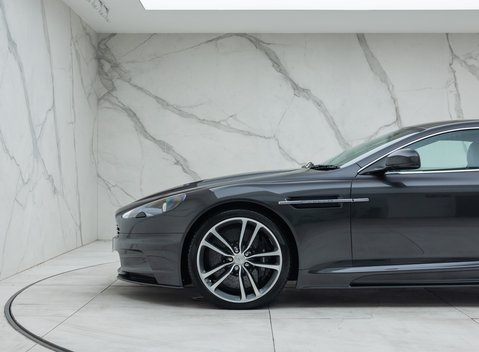 Aston Martin DBS V12 38