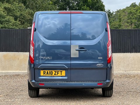 Ford Transit Custom 300 LIMITED P/V L2 H1 8
