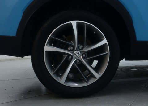 MG HS 1.5 MG HS Exclusive Semi-Auto 5dr 14