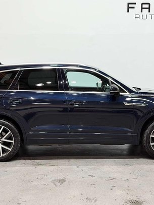 Volkswagen Touareg 3.0 TDI V6 R-Line SUV 5dr Diesel Tiptronic 4Motion Euro 6 (s/s) (286 ps) 2