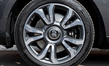 Rolls-Royce Cullinan 10