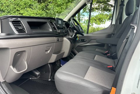 Ford Transit 350 Drw L5 130 ps Dropside Truck - 5.2m Internal Length 13